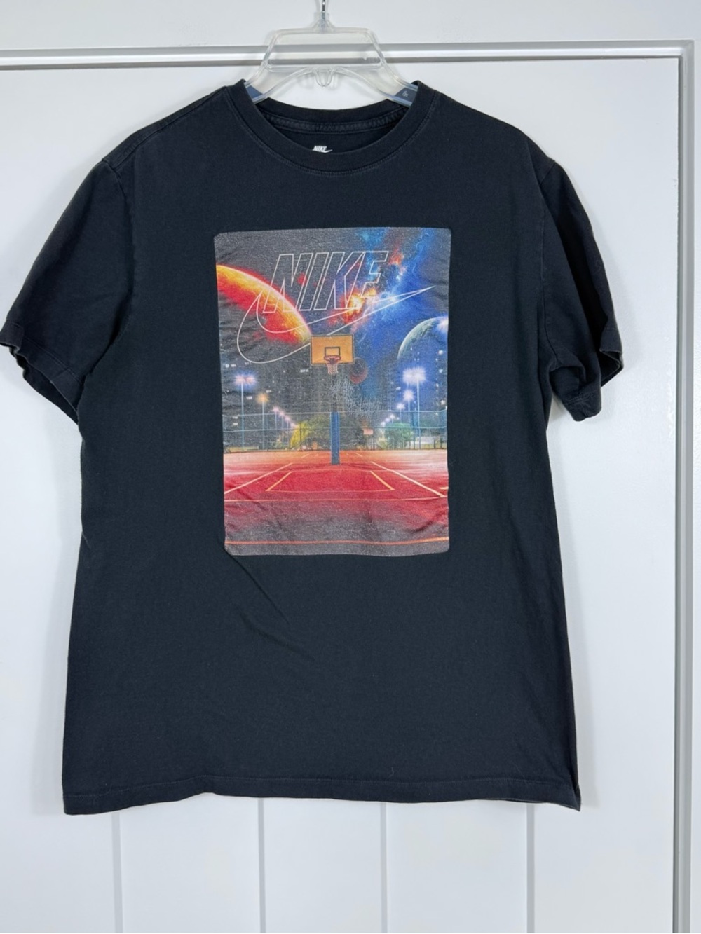 Nike Tee Unisex Basketball Court Space Cotton Black T-Shirt Size Medium